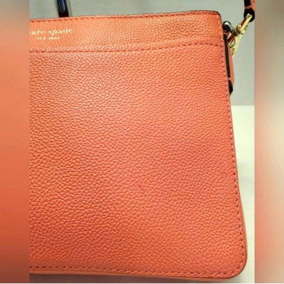 Kate Spade *NWOT Shoulder Bag 
Measurements: 9” x 6.5” - Picture 3 of 5